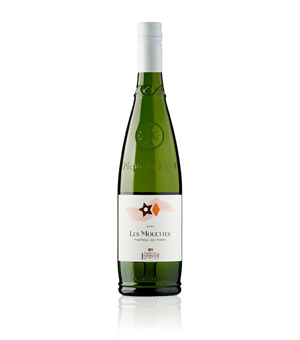 A green wine bottle labeled 'Les Mouettes Picpoul de Pinet' with a modern white and orange design, conveying elegance and simplicity.